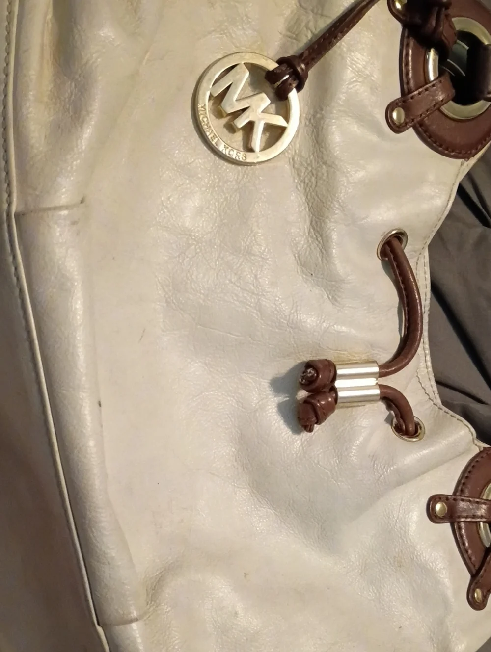 Michael Kors Cream Leather Shoulder Bag with Brown Trim